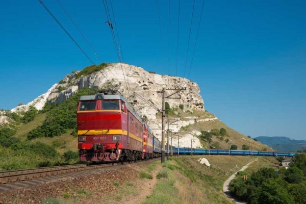 картинка 100 дней до запуска поездов в Крым на портале Лето Навсегда